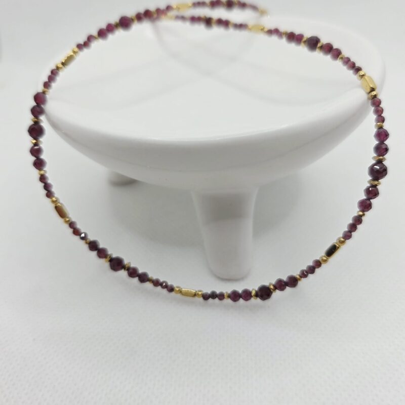 Naszyjnik "Takt" - Granat