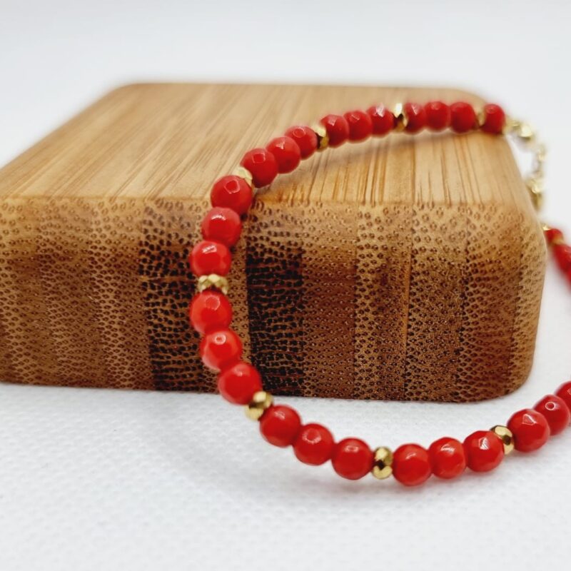 Bransoletka z koralu
